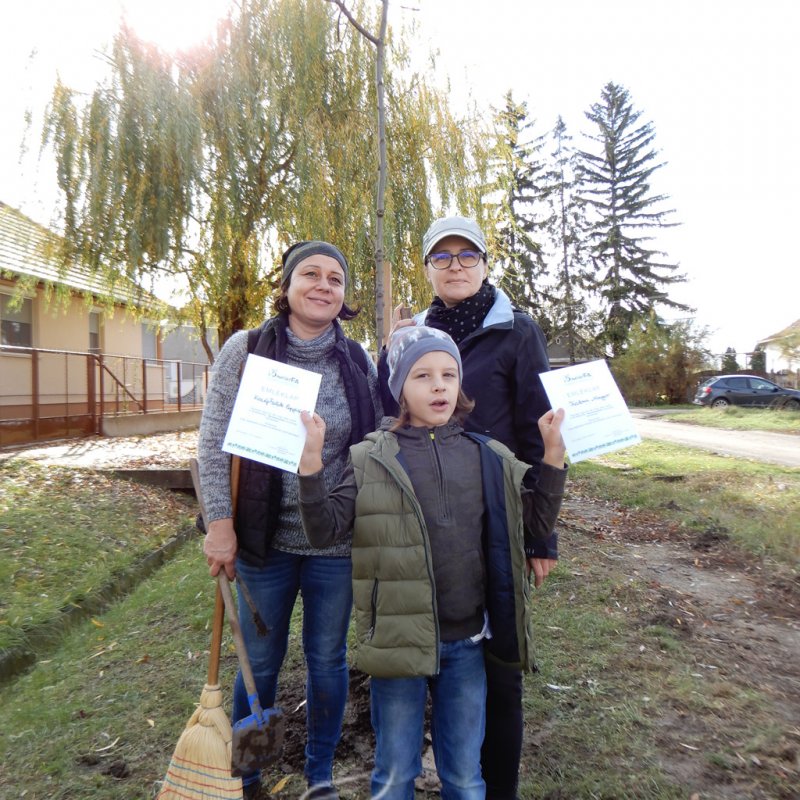 Közösségi faültetés Berettyóújfaluban 89